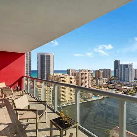 Infinite View With Balcony, Pool, Gym Plus Near Beach